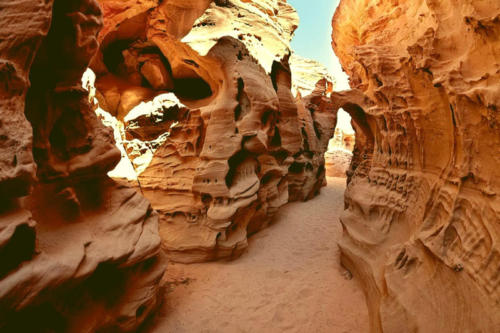 Egypte Sharm El Sheikh ADN Colored Canyon View 2